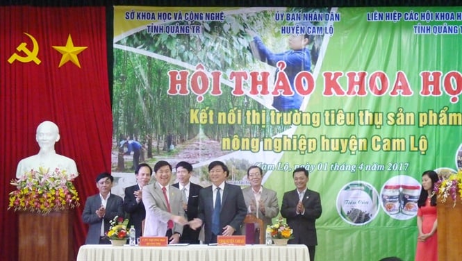 16-21-50_thi-truong-cm-lo