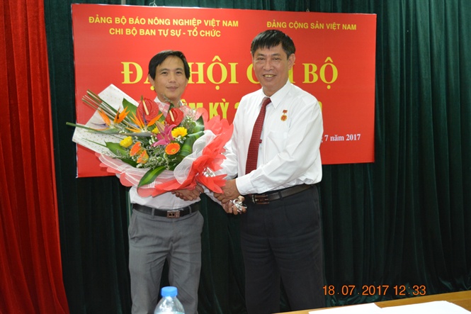 17-31-47_bi_thu_dng_uy_tng_ho_bi_thu_vu_minh_viet