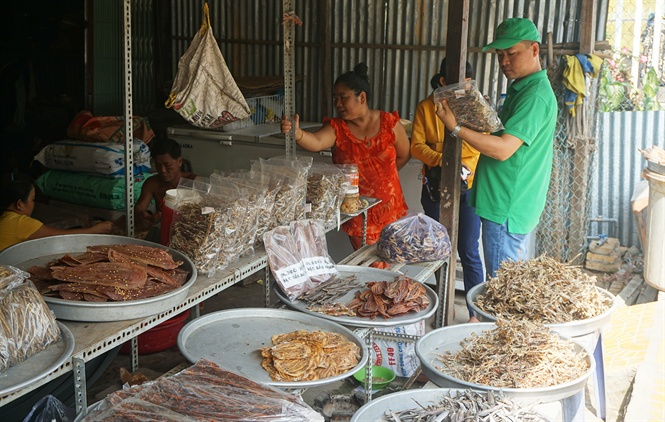 18-41-03_2_-_mt_hng_c_nhi_dong_que_mien_ty_lm_kho_hp_dn_khch_duong_x 18-41-03_2_-_mt_hng_c_nhi_dong_que_mien_ty_lm_kho_hp_dn_khch_duong_x