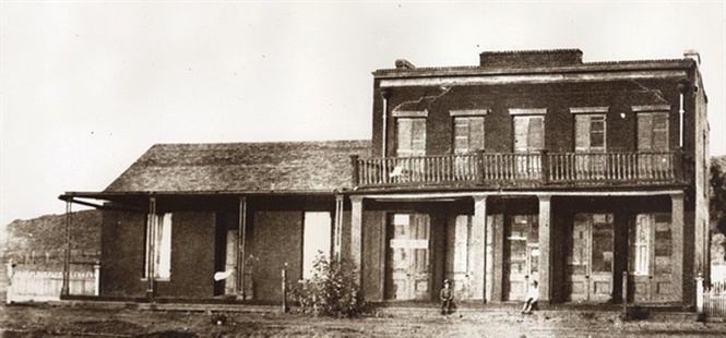 21-16-38_pst-whley-house
