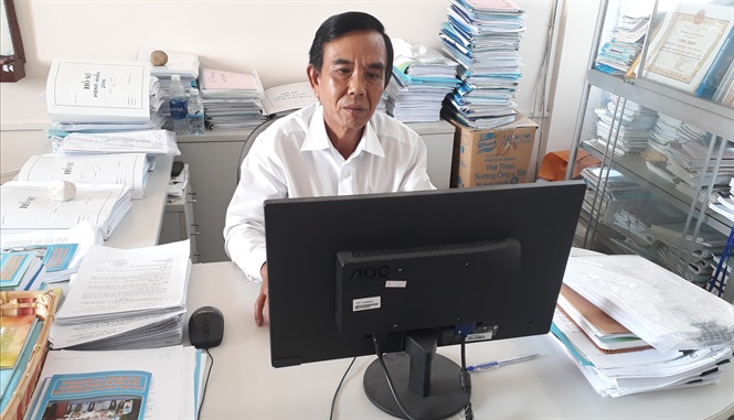 07-40-15_ong_nguyen_huu_thiet_truong_phong_nn-ptnt_huyen_chu_thnh