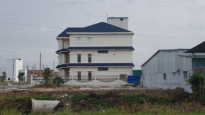 09-33-18_nh_nuoi_yen_pht_trien_nhieu_o_nhung_khu_dn_cu_tp_trung