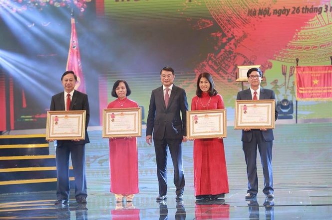 15-06-02_tu_tri_sng_thu_2_gd_cn_h_tinh_nguyen_thi_dien