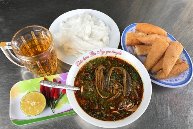 14-43-11_mon_sup_luon_n_voi_bnh_muot_xu_nghe