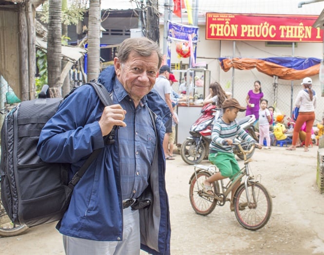 10-36-04_3_ho_cuong_quyet_di_binh_hi_6