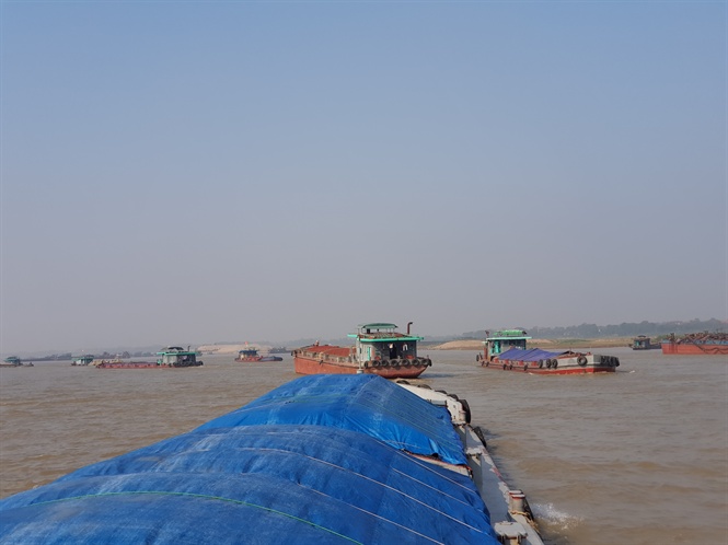 12-51-01_tu_thuyen_2