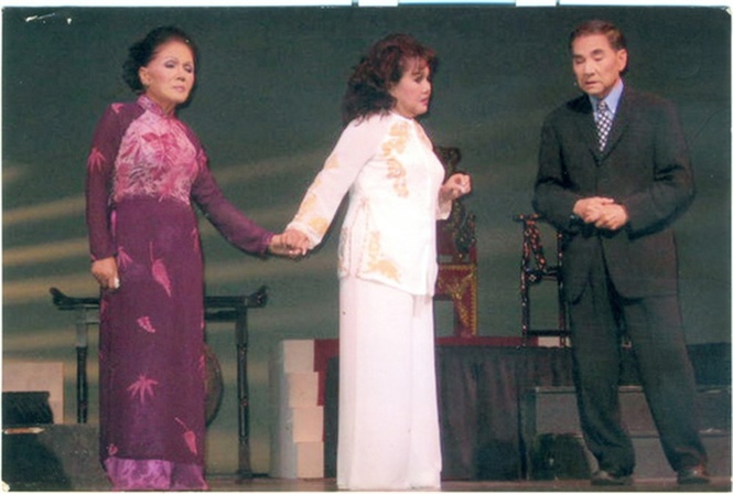 10-33-03_nh_1_xet_tng_dnh_hieu_nghe_si