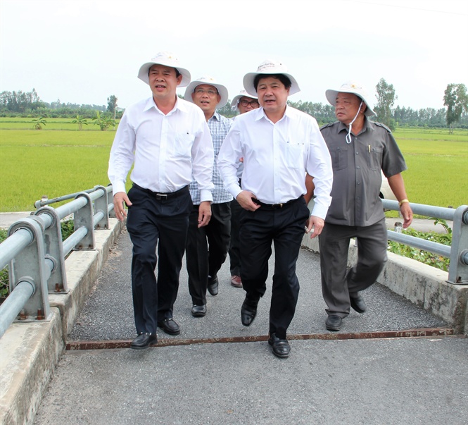 18-41-13_2thu_truong_bo_nn-ptnt_le_quoc_donh_thu_2_tu_phi_sng_thm_qun_he_thong_co_so_h_tng_ti_cnh_dong_lon
