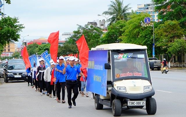 08-08-40_tun_hnh_huong_ung_ngy_the_gioi_phong_chong_bom_min_ti_qung_binh