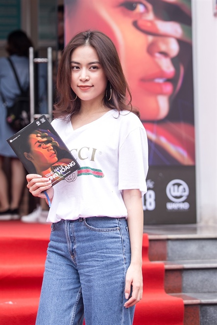 10-45-43_hong_thuy_linh_v_tu_truyen