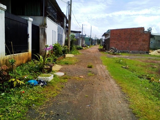 13-34-44_nh_khu_dn_cu_sm_ut_duoi_ruong_2