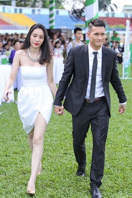 22-04-49_thuy_tien_-_cong_vinh