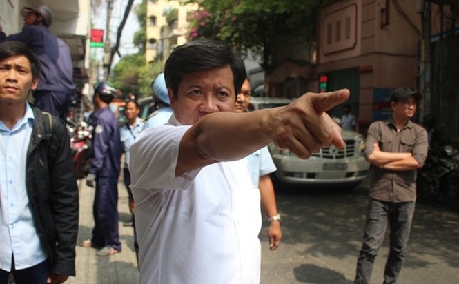 22-13-58_ong_don_ngoc_hi