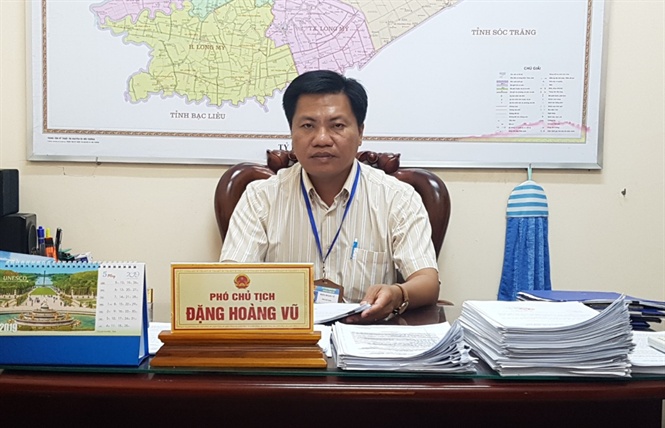 18-21-14_ong_dng_hong_vu_pct_ubnd_huyen_long_my