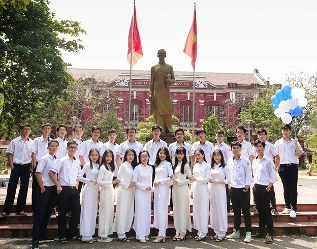 10-56-54_tp_the_lop_chuyen_12_ho_1_truong_thpt_chuyen_quoc_hoc_hue