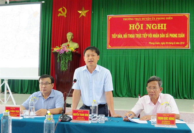 11-13-41_thuong_truc_huyen_uy_phong_dien_chu_tri_buoi_doi_thoi