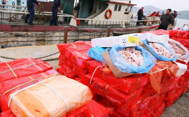 Những kiện thịt thối bị thu giữ Ảnh: SCMP