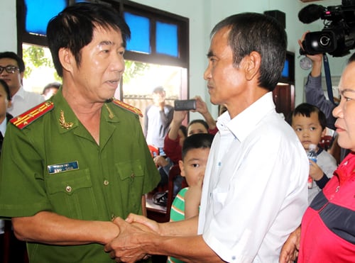 Công an Bình Thuận xin lỗi vì đã gây ra oan sai cho ông Nén. Ảnh: Phước Tuấn