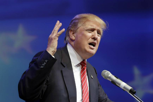 trump-trong-the-chan-tuong-truoc-cuoc-tranh-luan-thu-hai