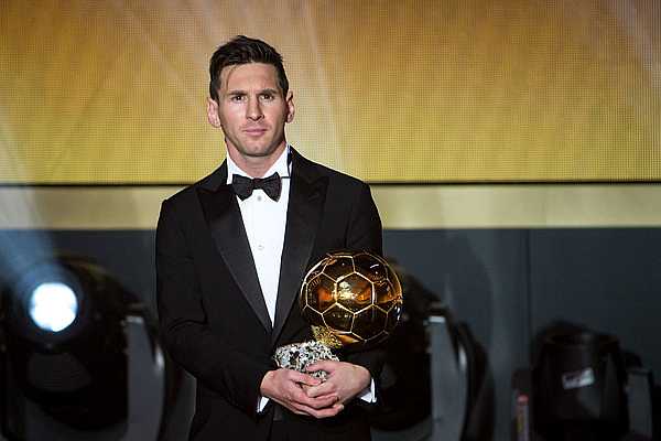 Messi giành Quả bóng vàng FiFa thứ năm