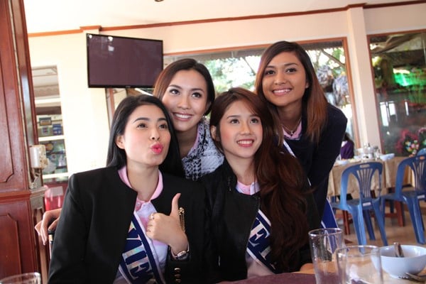 Vẻ đẹp trong sáng của á hậu Đồng Thanh Vy 