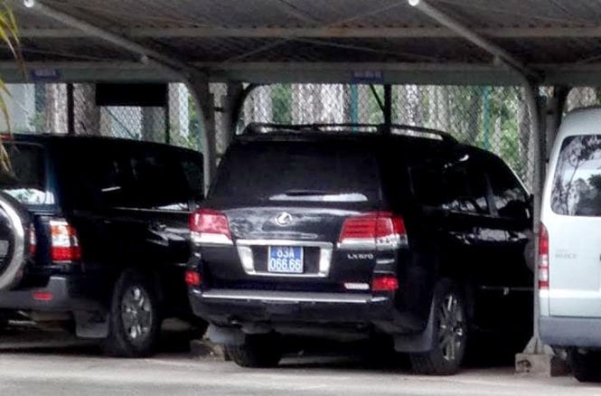 Dùng tiền phạt giao thông mua xe Lexus cho lãnh đạo tỉnh 