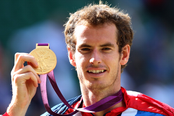 Nhưng Phelps còn đỡ hơn Andy Murray (Vương Quốc Anh), người giành HCV nội dung đơn nam môn quần vợt không được thưởng đồng nào từ chính phủ Anh