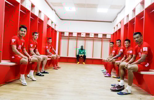 cong-vinh-lam-phong-thay-do-kieu-bayern-munich-cho-cau-thu-tp-hcm