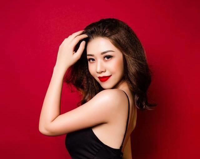 Là một người đẹp, ý thức giữ gìn sức khỏe là điều cần thiết và Mỹ Dung mang đến Hoa hậu Hoàn vũ Việt Nam 2017 câu chuyện tích cực thay vì ép mình vào những nguyên tắc khuôn mẫu mà quên đi sức khỏe bản thân.