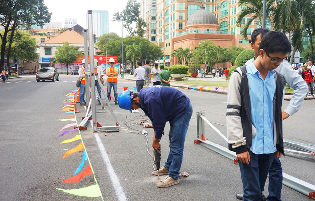 nhà thờ Đức Bà 140 năm tuổi ở Sài Gòn