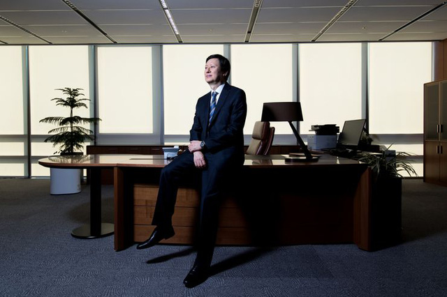 Tỷ phú bị phế truất Shin Dong-joo (Ảnh: Bloomberg)