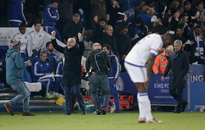 13 tháng Leicester từ đội bét bảng đến nhà vô địch cổ tích - ảnh thể thao