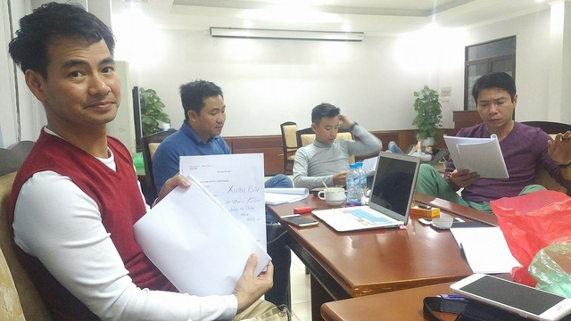Tất cả các nghệ sĩ đã chuẩn bị tinh thần cho những ngày thâu đêm tập Táo quân sắp tới.