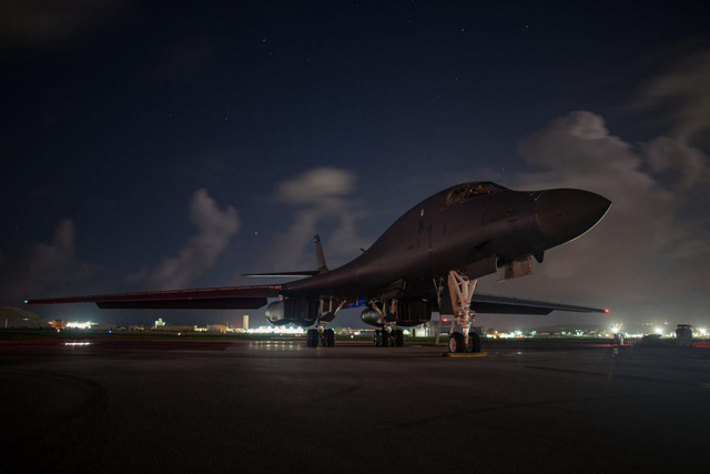 Lần đầu tiên Mỹ triển khai B-1B Lancer trong các chiến dịch quân sự là vào năm 1998. Đây là máy bay ném bom chủ lực của Mỹ trong chiến tranh Iraq và thả tới 40% tổng số bom của liên quân Mỹ trong cuộc chiến này.