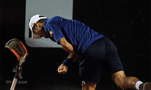 kei-nishikori-pha-vot-vi-tuc-gian-trong-that-bai-o-rio-open