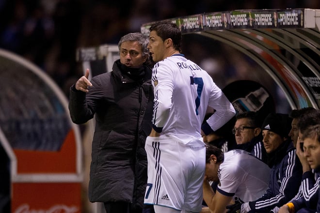 Những lần móc mỉa sâu cay của Mourinho