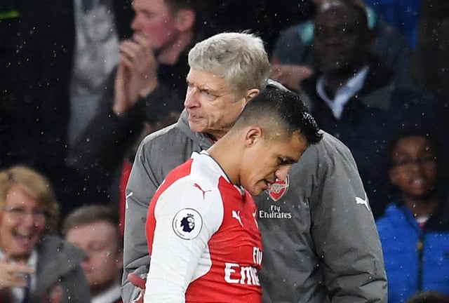 Alexis Sanchez có nhiều biểu hiện nổi loạn trong thời gian qua
