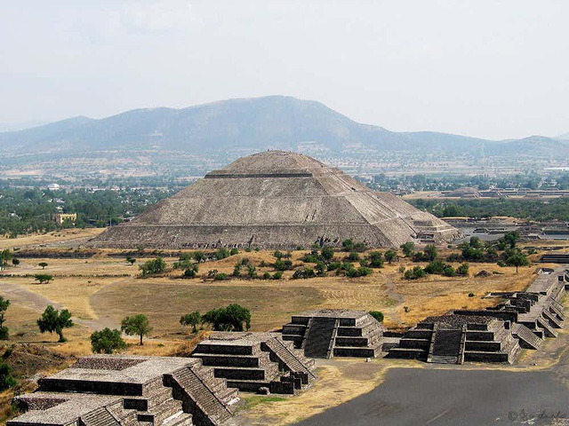 Kim tự tháp Giza