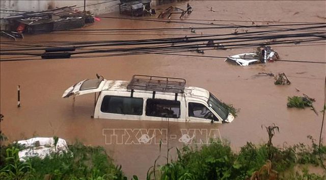 13 du khách Việt Nam bị kẹt trong mưa lớn và sạt lở đất tại Nepal - 1