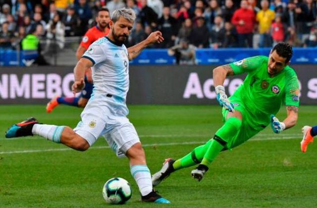 Messi nhận thẻ đỏ, Argentina nhọc nhằn giành hạng ba Copa America - 2