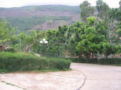 Đường lên dốc Mộng Cầm