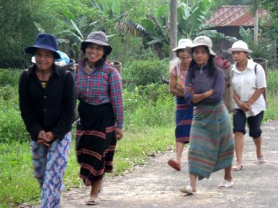 Đào sắn ăn thay cơm