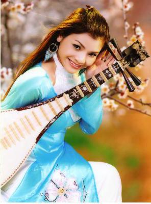 Ca sĩ Phương Thảo