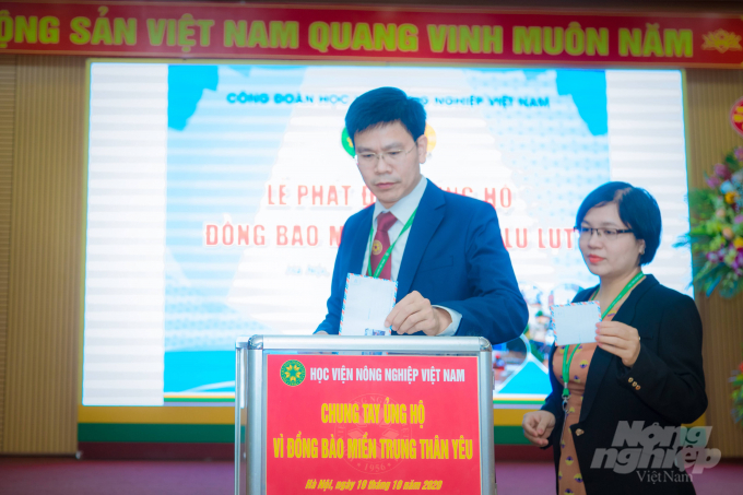 Học viện phát động chương trình chung tay ủng hộ vì đồng bào miền Trung thân yêu. Ảnh: HG