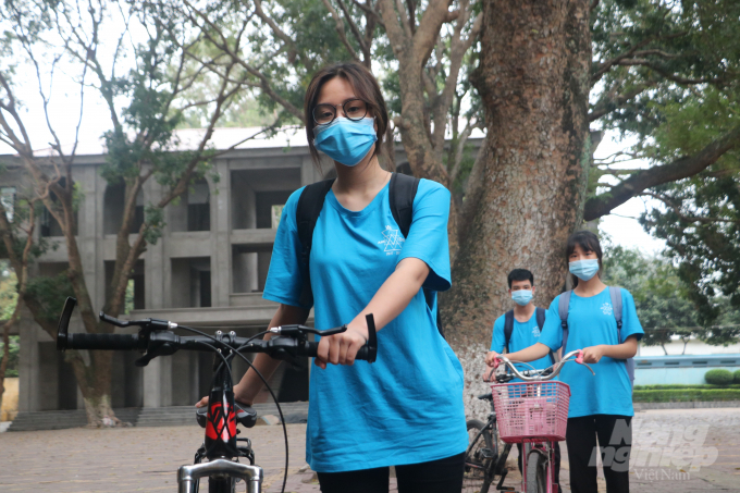 img_2895-185719_852.jpg Học sinh các khối: lớp 1, lớp 5, lớp 6, lớp 9, lớp 10 và lớp 12 toàn tỉnh sẽ được đến trường học từ ngày 15/9/2021. Ảnh: HG
