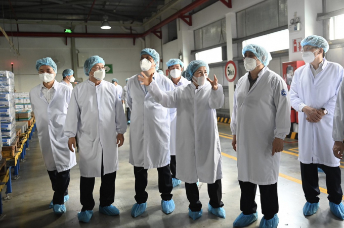 As stated by Mrs. Mai Kieu Lien, Vinamilk’s General Director, Vinamilk is currently in the group of 40 dairy companies with the highest revenue globally, the 2020 revenue was nearly VND 60,000 billion and profit after tax is more than VND 11,000 billion. The contribution to the state budget over the past 10 years has reached VND 42,000 billion.