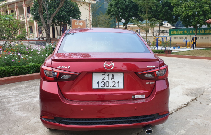 xemazda-145554_110.jpg Chiếc xe 2 đối tượng sử dụng để chở thuốc điều trị Covid-19. Ảnh: T.L