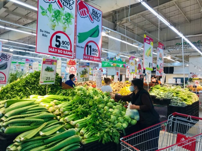 Rất nhiều siêu thị vào cuộc chung tay giởi cứu nông sản cho bà con nông dân Hải Dương. Ảnh: CR.