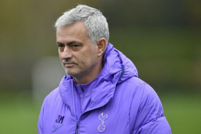 Mourinho có thể bị phạt nặng. Ảnh: Straits Times.
