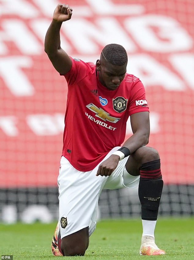 pog-082306_462.jpg Pogba hướng ứng phong trào BLM. Ảnh: Dailymail.